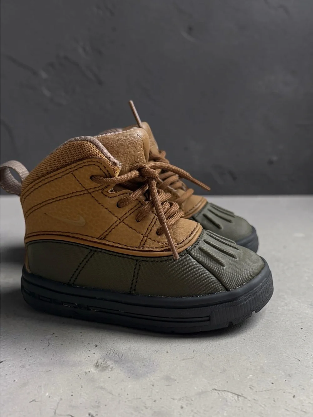 Nike Kids Two-Tone Brown and Olive Duck Boots